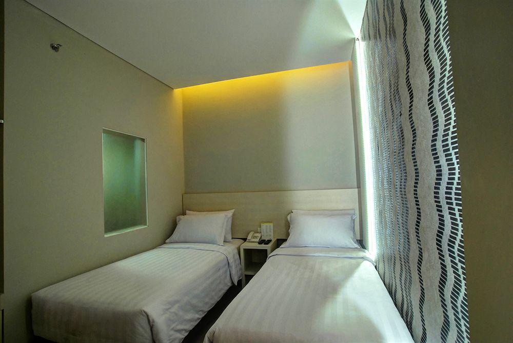 Vio Hotel Veteran Bandung Eksteriør bilde