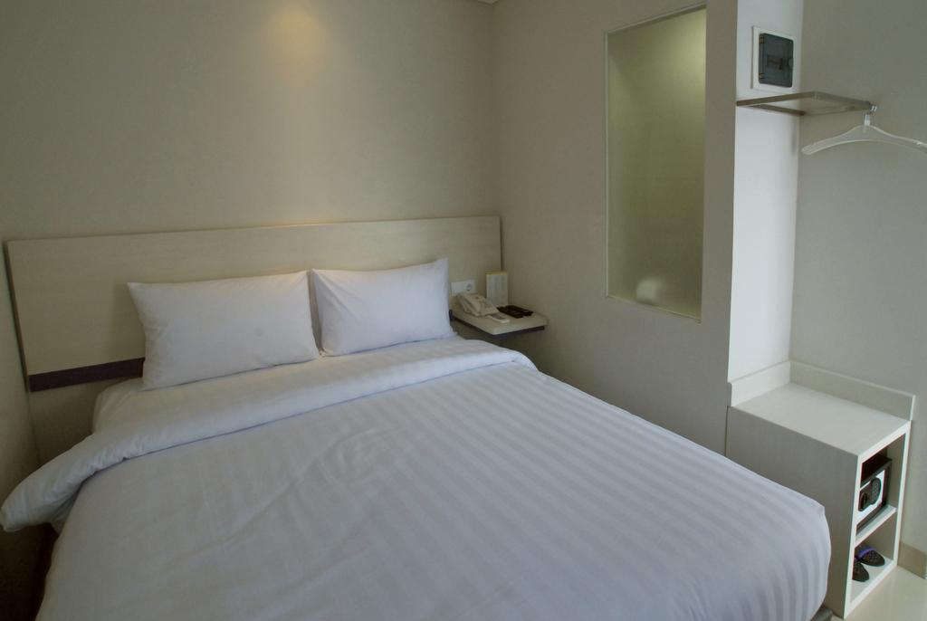 Vio Hotel Veteran Bandung Eksteriør bilde